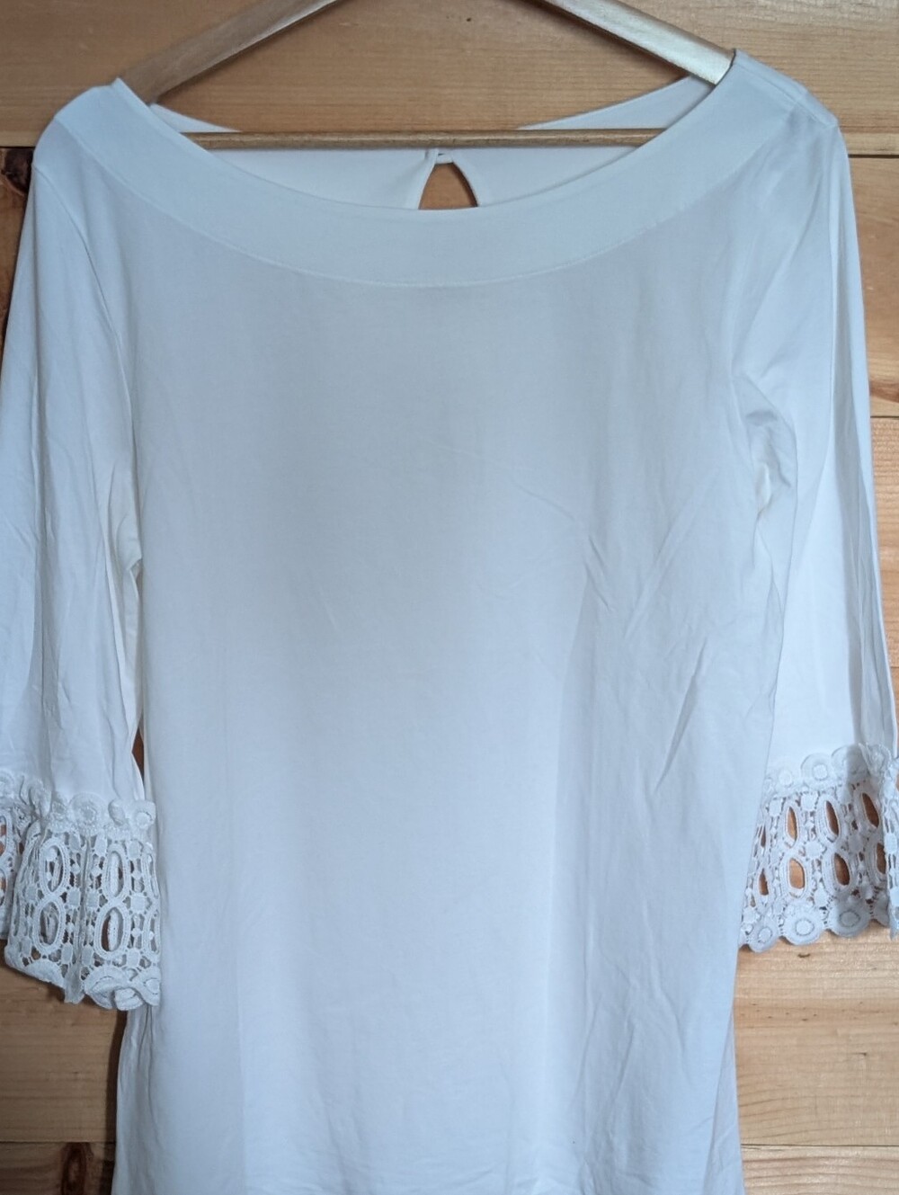 Lilly Pulitzer White Crochet Sleeve Top, Large, nwot - Picture 2 of 3